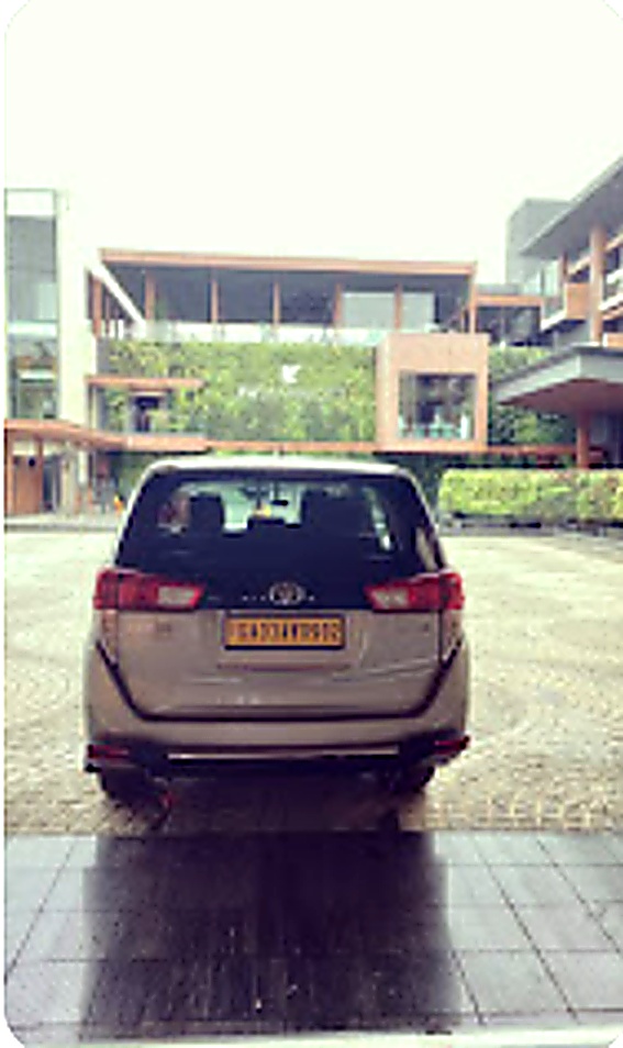 Swami Cab Service hotel and resort pickup in North Goa